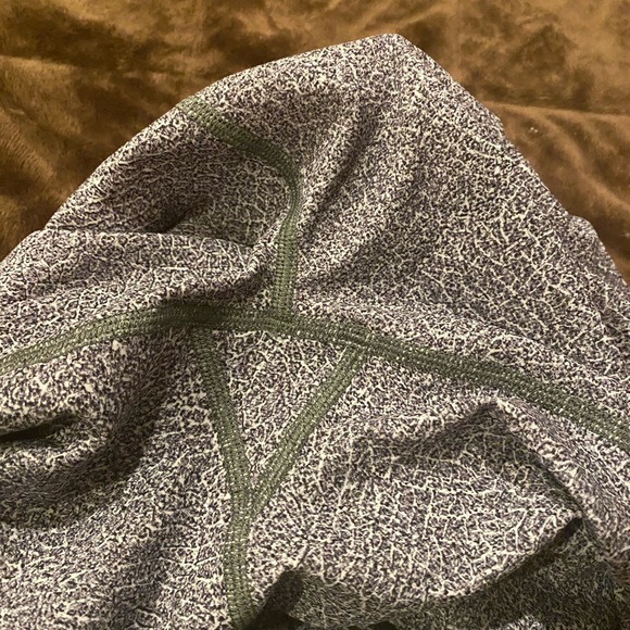 Lululemon 3/4 legging - Picture 6 of 6